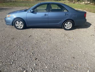 2002 Toyota Camry LE V6! Excellent condition. Very well kept. Only 180k! Just serviced !