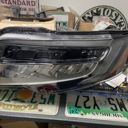 19-22 Honda Pilot 19-21 Passport Left Driver Side Headlight