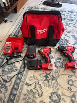 Milwaukee Brushless Drill & Impact Driver Combo Kit