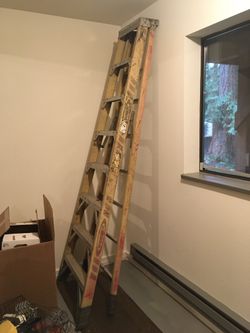 Werner 8’ Fiberglass Ladder 375 Lbs Load