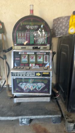 Slot machine for 300