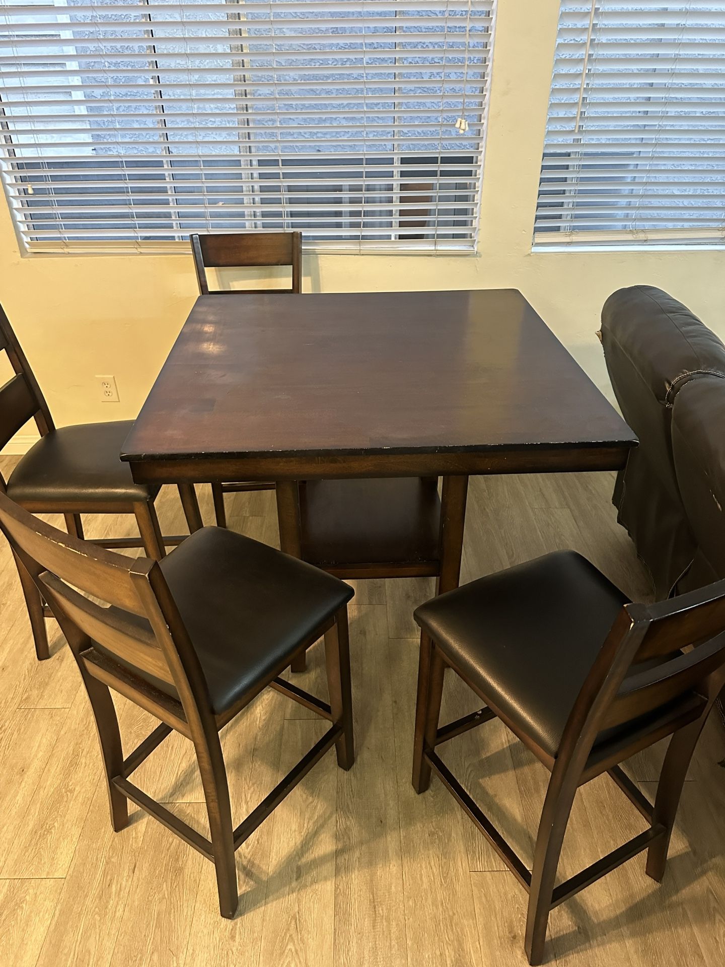 Dining Table And Chair Set