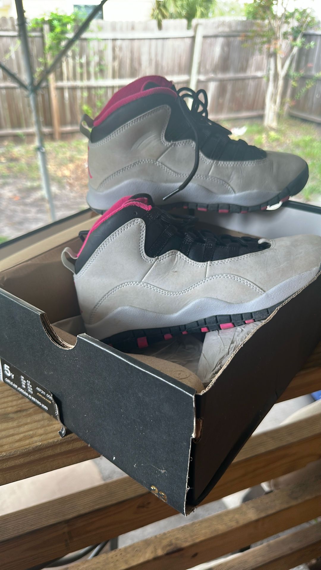 Girls Air Jordan Retro 10 Size 5