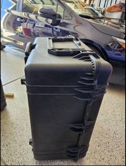 Pelican 1690 Protector Case - Like New - Lightly Used Once - $350
