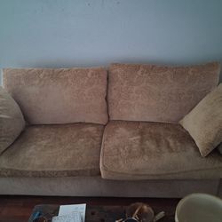 Ethan allen couch