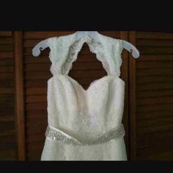 BRAND NEW David's Bridal Wedding Dress sz 2P