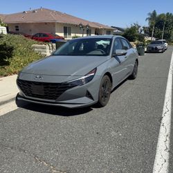2023 HYUNDAI ELANTRA SE