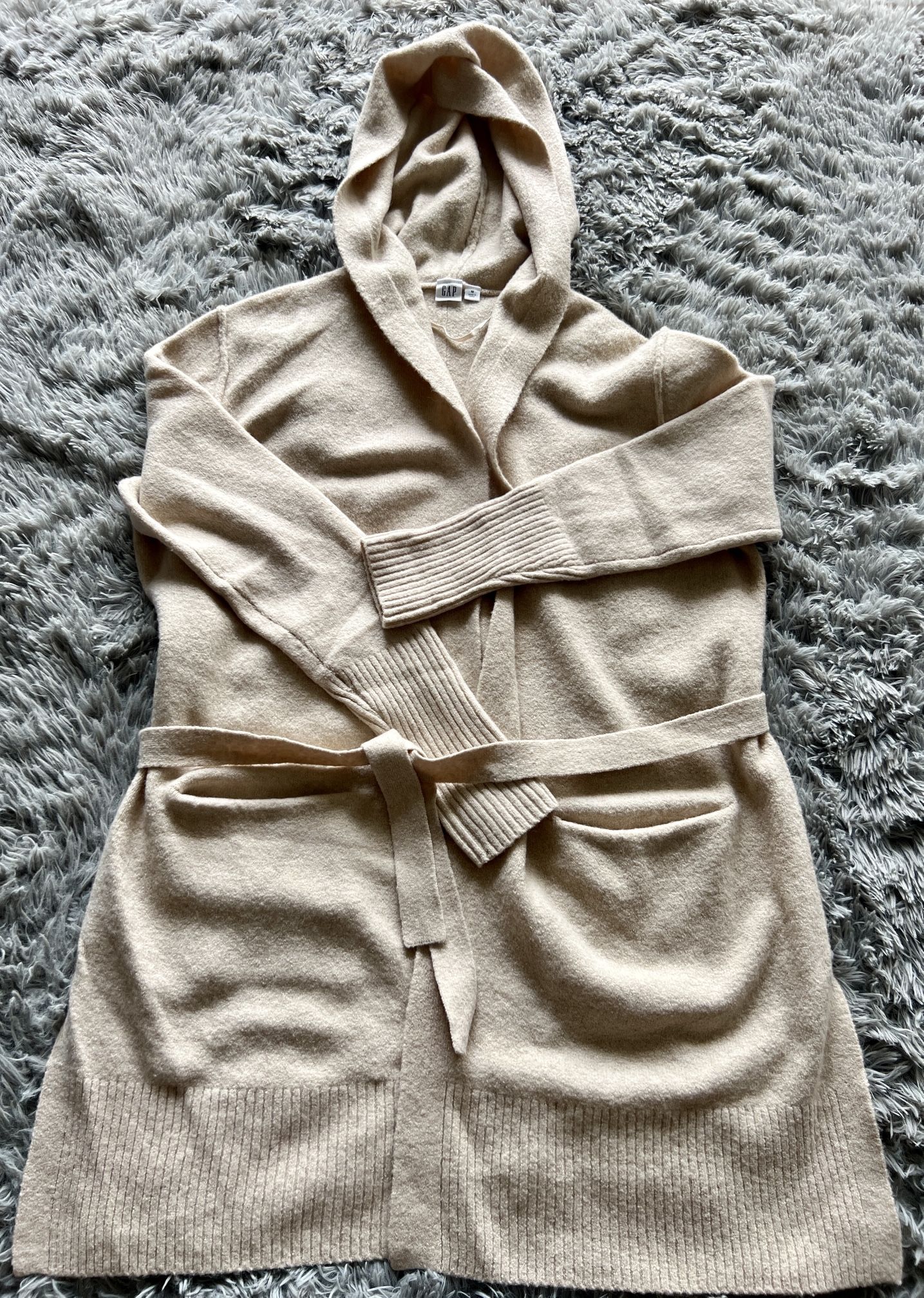 Gap cardigan sweater