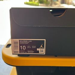 Air Jordan 1 Low