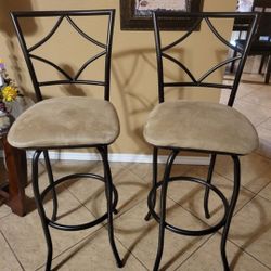 2 Swivel Bar Stools 