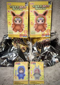 Naruto Beast Party Keychain Plushie from Top Toy - SASUKE and SAKURA  Couple Bundles!!  New Box ,bottom opened to confirm (Bag is still Sealed)  OBO