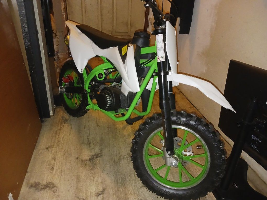 Mini Dirtbike 49cc 2 Stroke Engineex Excellent Condition