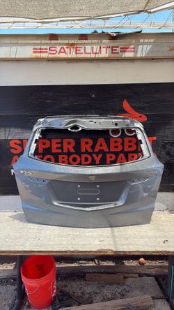 2017 XT5 Tailgate Shell OEM 2025