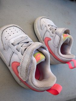 Nike shoes size 4C