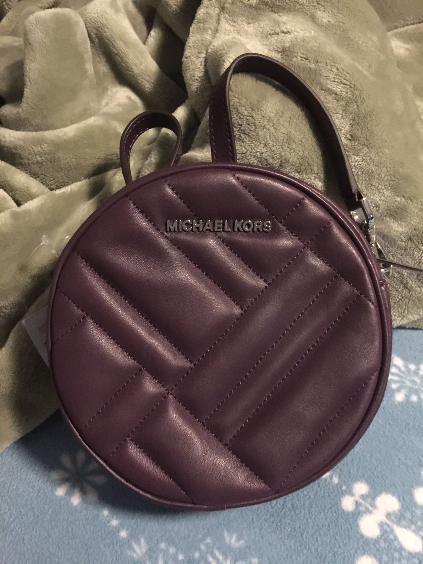 Authentic Michael Kors crossbody bags with tag. $100 Each obo. Pick up in Van Nuys