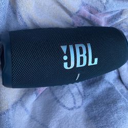 JBL CHARGE 5