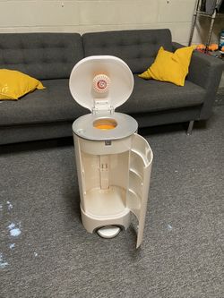 Munchkin Step Diaper Pail