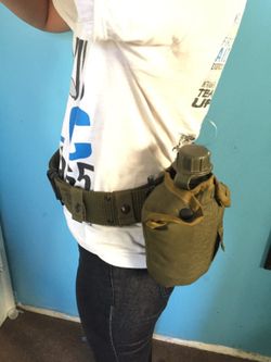 U.S marine canteen belt