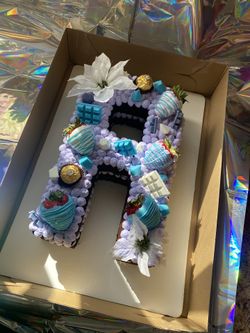 Letter cakes NOT FREE