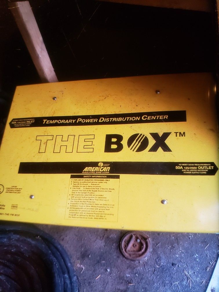 Job Site Power Spider Box W/over250ftCord