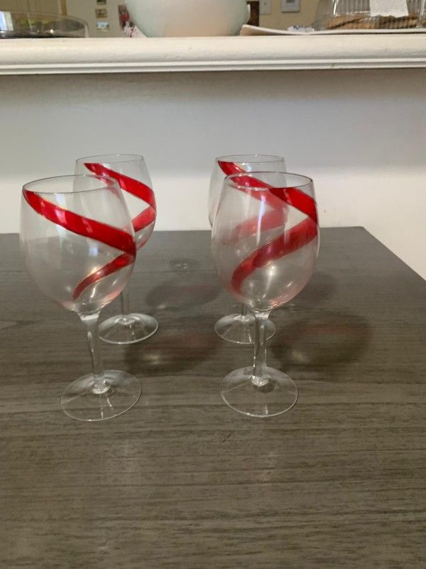 Pier 1 Red Swirl Line Water Wine Glass 19 OZ Hand Blown 8 7/8” Set Of 4
