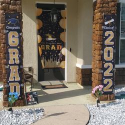 Outdoors  2022 Graduation Decorations 