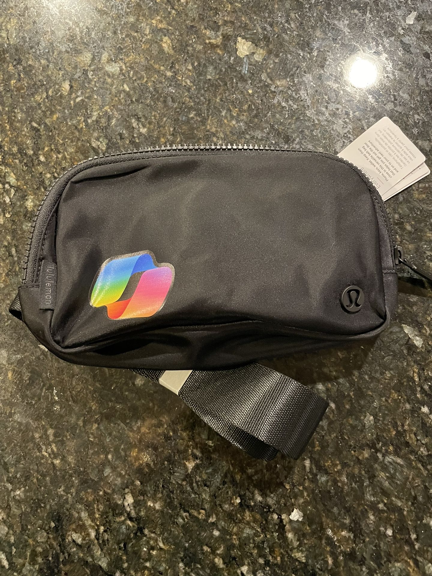 LULULEMON Everywhere Belt Bag Black - New With Tags