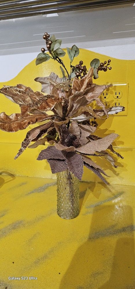 Christmas Flowers decoration Artificial Gold Velvet Poinsettia Vase Custom Made