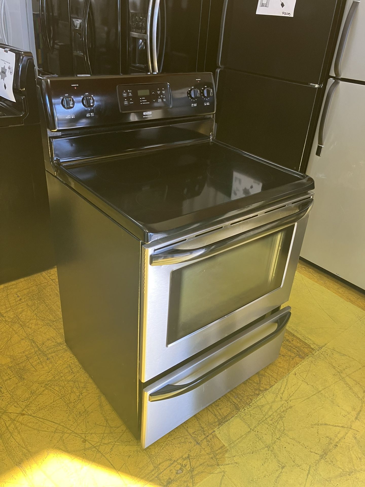 KENMORE STAINLESS STEEL ELECTRIC STOVE for Sale in North Providence, RI OfferUp