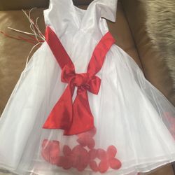 4 Dresses Little Girls