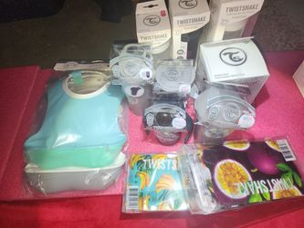 Bundle twistshake bottles s/m/l 2 bids sippy cups 1 360 cup 2fruit infused  i staw etc