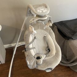 Baby Swing . $60