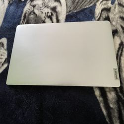 Lenovo IdeaPad 1 15IAU7 – Touchscreen Laptop, Great Condition! 💻✨