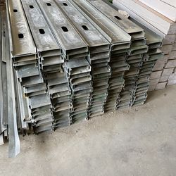 Metal studs 6”x1 5/8x10’L 16ga - 260 pieces avaialble