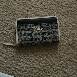 Juicy couture wallet 