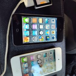 iPods 