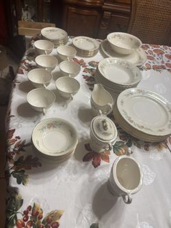 Beautiful Vintage China Set 