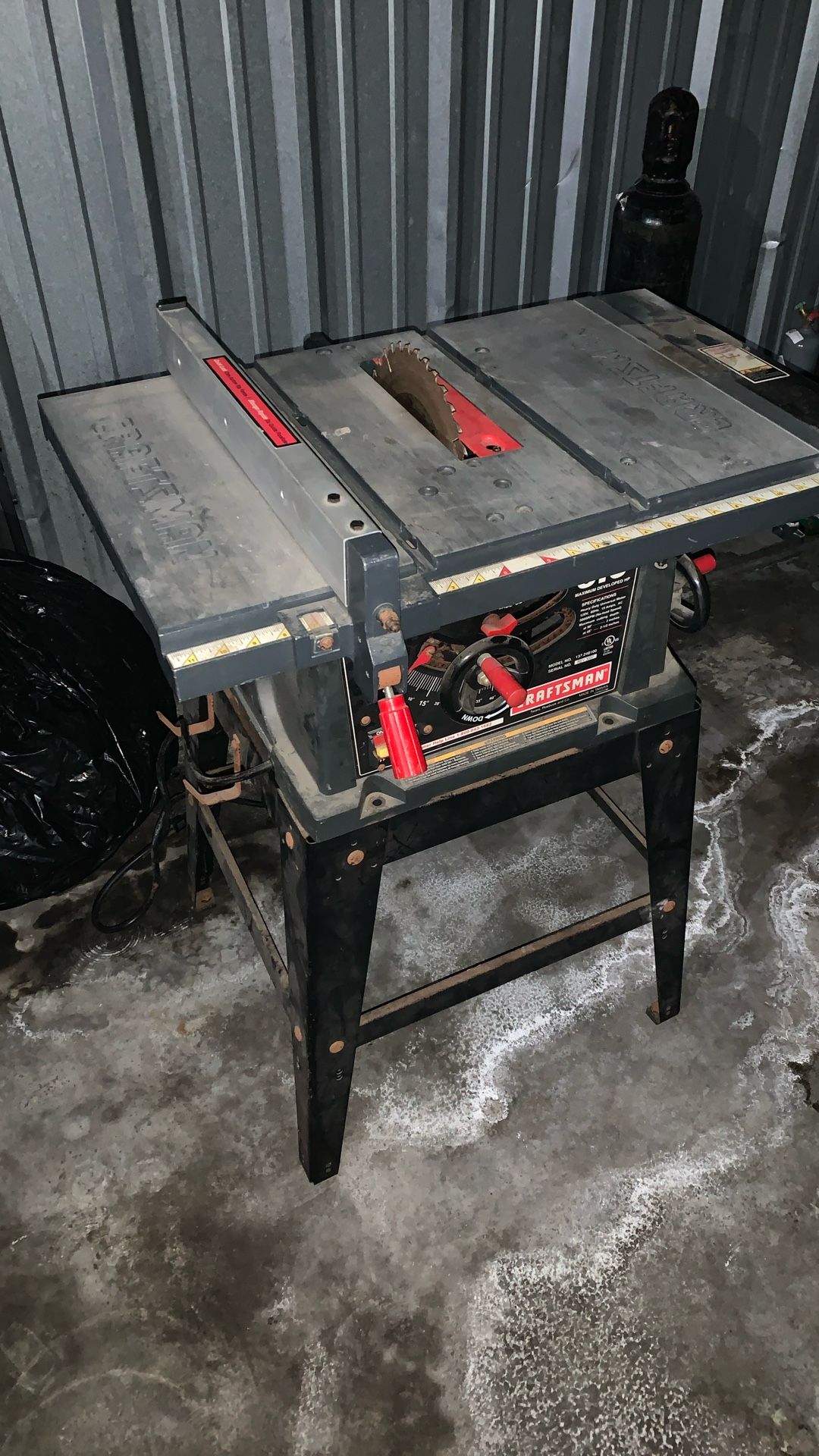Table saw