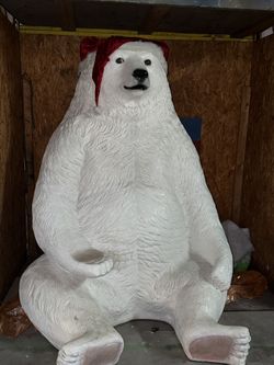 Giant Polar Bear With Hand As A Seat For Photo Shoot 