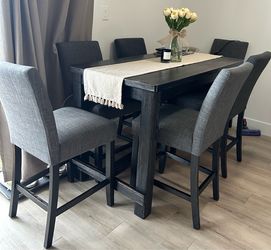 Dining table set of 6 chairs