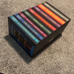Throne Of Glass Paperback Set 