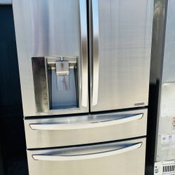 Lg French Door Refrigerator 