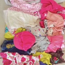 Ropita para baby en buenas condiciones talla de 3 meses asta 12 meses $50 Por Todo