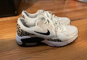 Nike Women's Air Max Shoes BRAND NEW!!