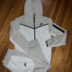 Grey Nike Set