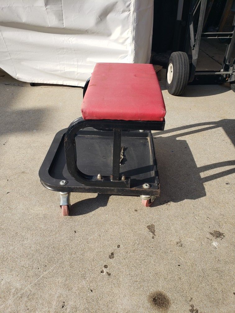 Rolling Creeper Seat
