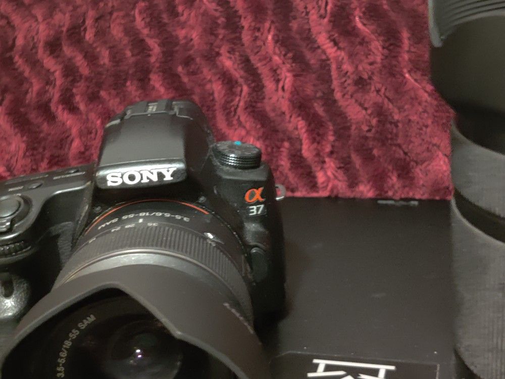 SONY Digital SLR Camera