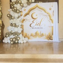 Balloon garland and backdrop