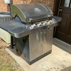 Commercial Grill