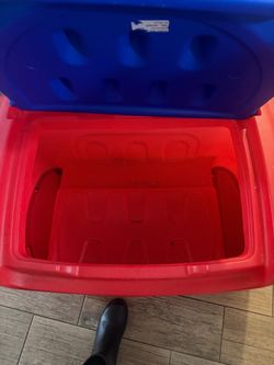 Toy box